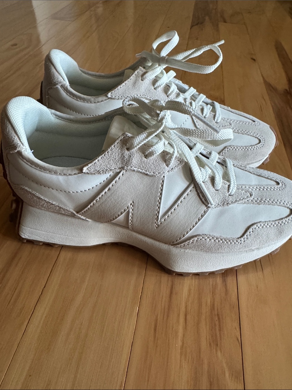 New Balance 327 Sneakers - Linen with Sea Salt - 7.5 Women’s - Picture 4 of 10